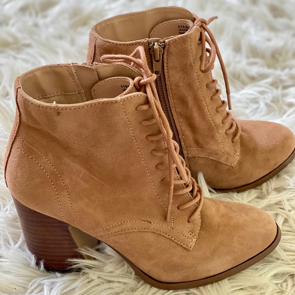 Kensie Smith Lace-up Bootie